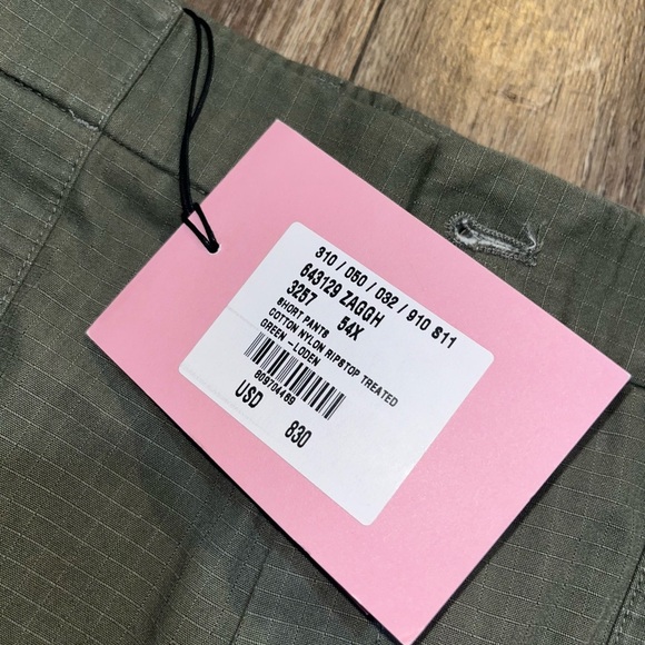 The North Face x Gucci Cargo Shorts - Picture 9 of 12